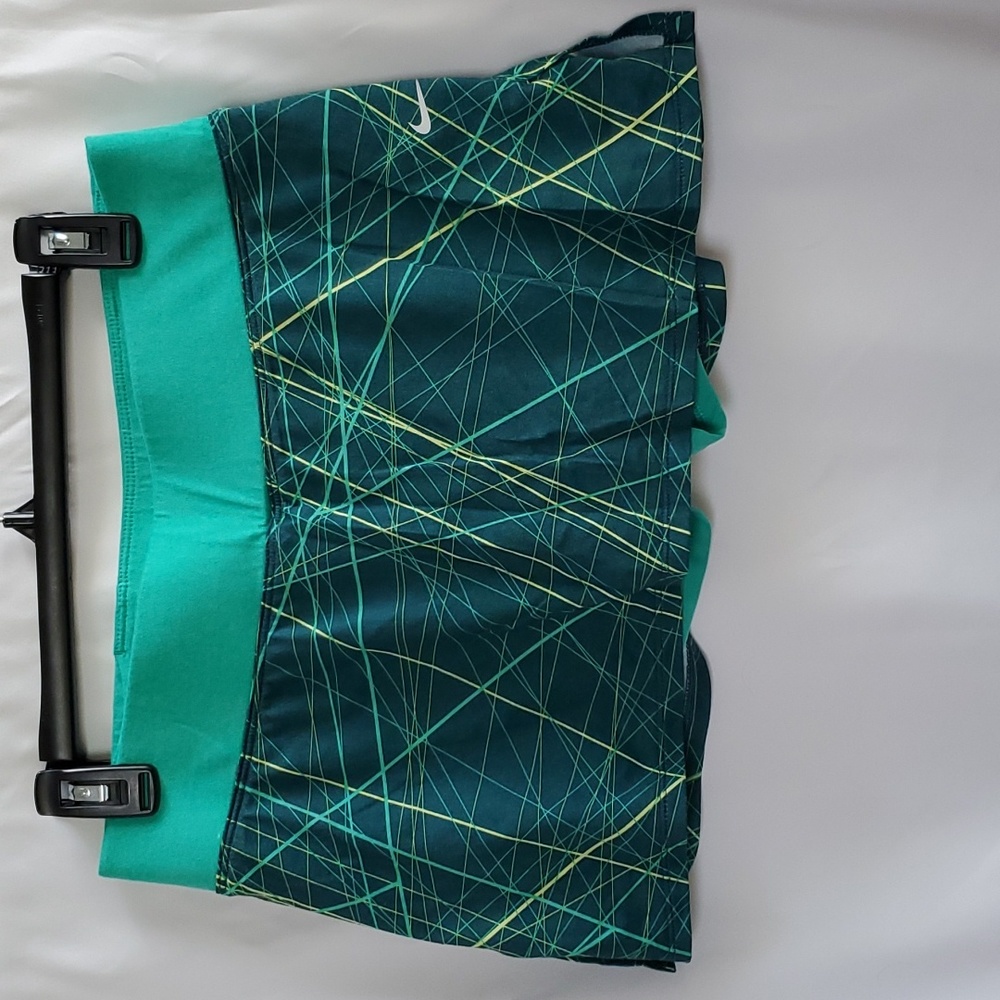 Women's Nike Dri-FIT tennis skort sz. Med